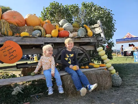 217 Pumpkin Patch Meet Up Web